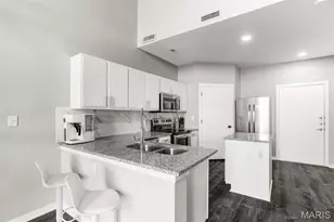 200 S Kirkwood Rd, Kirkwood, MO 63122 - Photo 10