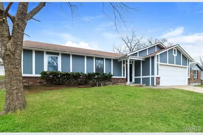11625 Latonka Trl, Florissant, MO 63033 - Photo 2