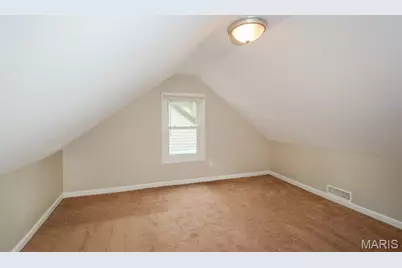 9457 Harold Drive, Saint Louis, MO 63134 - Photo 8