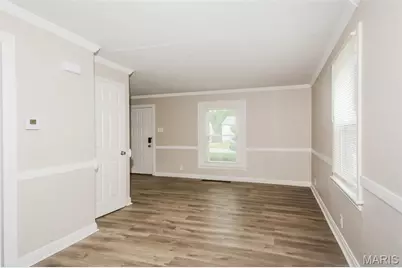 9457 Harold Drive, Saint Louis, MO 63134 - Photo 4
