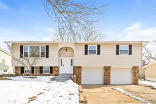 618 Lime Rock Dr, Saint Charles, MO 63304 - Photo 1