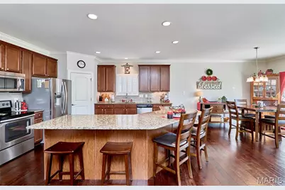 935 Ridgepointe Place Circle, Lake Saint Louis, MO 63367 - Photo 12