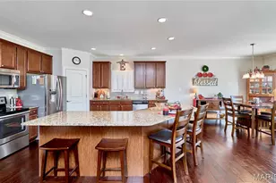 935 Ridgepointe Pl Cir, Lake Saint Louis, MO 63367 - Photo 12