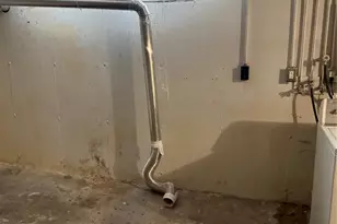 7925 Royal Arms Ct, Saint Louis, MO 63123 - Photo 18