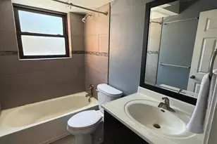 7925 Royal Arms Ct, Saint Louis, MO 63123 - Photo 12