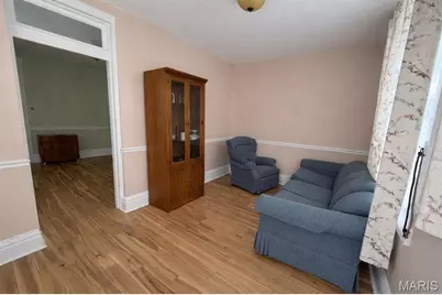 5512 Columbia Avenue, Saint Louis, MO 63139 - Photo 2