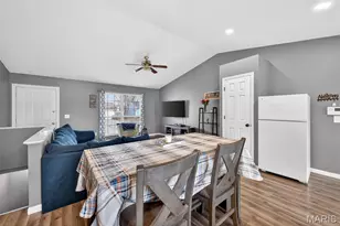 1374 Half Moon Dr, O'Fallon, MO 63366 - Photo 18