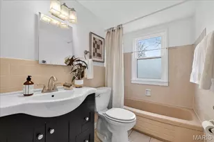 954 Rochdale Dr, Kirkwood, MO 63122 - Photo 14