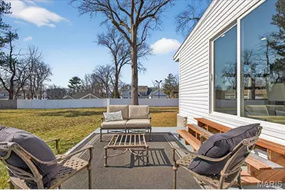509 Parkwoods Avenue, Kirkwood, MO 63122 - Photo 20