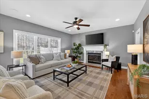 1025 Barry Ct, Kirkwood, MO 63122 - Photo 12