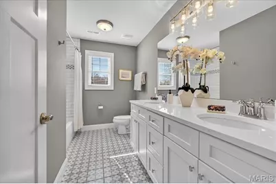 1025 Barry Court, Kirkwood, MO 63122 - Photo 26