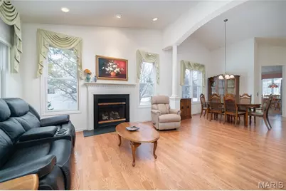 644 Falconcrest Drive, Lake Saint Louis, MO 63367 - Photo 10