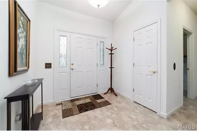 644 Falconcrest Drive, Lake Saint Louis, MO 63367 - Photo 4