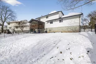 7028 Chalkstone Rd, Oakville, MO 63129 - Photo 42