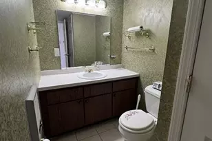 10008 Sakura Dr, Unincorporated, MO 63128 - Photo 4