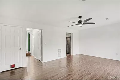 202 King Drive #B, Saint Charles, MO 63303 - Photo 8