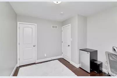 5451 Hagemann Pointe Drive, Saint Louis, MO 63128 - Photo 32