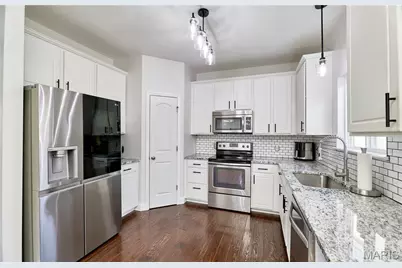 5451 Hagemann Pointe Drive, Saint Louis, MO 63128 - Photo 18