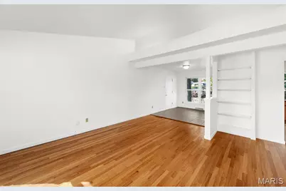 2437 Pinehurst Drive, Saint Louis, MO 63114 - Photo 10