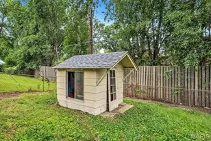 2437 Pinehurst Dr, Saint Louis, MO 63114 - Photo 36