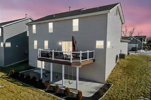 169 Hidden Bluffs Dr, Lake Saint Louis, MO 63367 - Photo 8