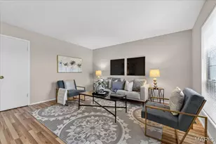 4046 Del Lago Dr, Florissant, MO 63034 - Photo 4