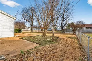 4046 Del Lago Dr, Florissant, MO 63034 - Photo 34