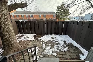 420 Chapel Ridge Dr, Hazelwood, MO 63042 - Photo 34