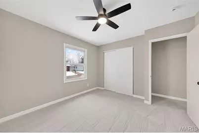5881 Sir Edward Lane, Florissant, MO 63033 - Photo 22