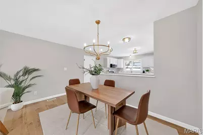 5881 Sir Edward Lane, Florissant, MO 63033 - Photo 10