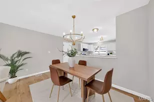 5881 Sir Edward Ln, Florissant, MO 63033 - Photo 10