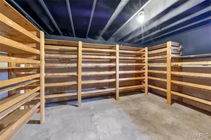 5881 Sir Edward Ln, Florissant, MO 63033 - Photo 38