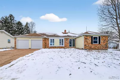 5881 Sir Edward Lane, Florissant, MO 63033 - Photo 46