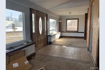 325 Iris Court, Saint Clair, MO 63077 - Photo 6