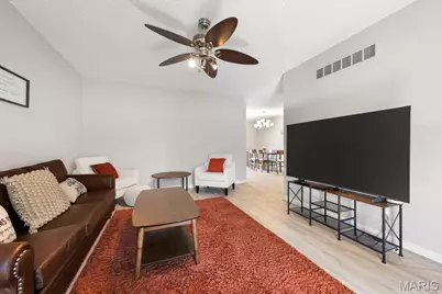 6995 Candlewick Way, Saint Louis, MO 63033 - Photo 6