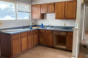 1231 Reale Ave, Saint Louis, MO 63138 - Photo 4