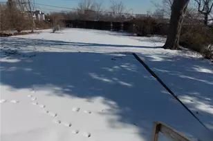 320 Viewpoint Ln, Lake Saint Louis, MO 63367 - Photo 6