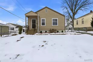 10753 St Stephen Ln, Saint Ann, MO 63074 - Photo 2