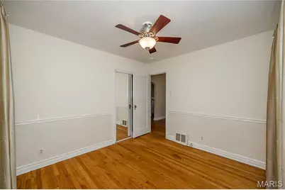 872 Queen Anne Place, Glendale, MO 63122 - Photo 28