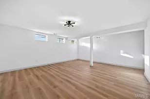 100 Gailwood Dr, Saint Peters, MO 63376 - Photo 36