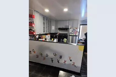 10047 Castle Drive, Saint Louis, MO 63136 - Photo 2