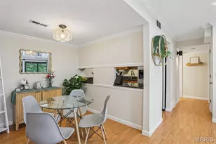 1045 Mersey Bend Dr, Saint Louis, MO 63129 - Photo 8