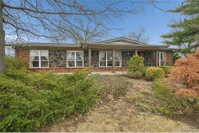10688 Gravois Road, Saint Louis, MO 63123 - Photo 1