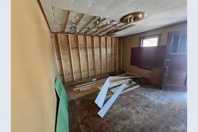 8834 Tyrell Drive, Saint Louis, MO 63136 - Photo 20