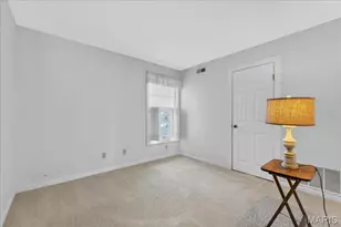 524 N Kirkwood Rd, Kirkwood, MO 63122 - Photo 14