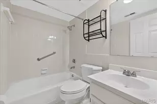 524 N Kirkwood Rd, Kirkwood, MO 63122 - Photo 22