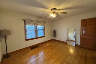 955 S 3rd St, Festus, MO 63028 - Photo 24