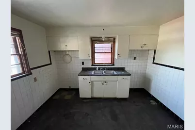 5275 Alcott Avenue, Saint Louis, MO 63120 - Photo 4