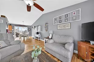 900 Sherwood Dr, Warrenton, MO 63383 - Photo 8