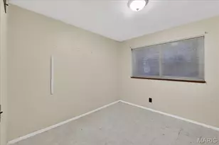 1316 Bayonne Dr, Saint Louis, MO 63138 - Photo 12